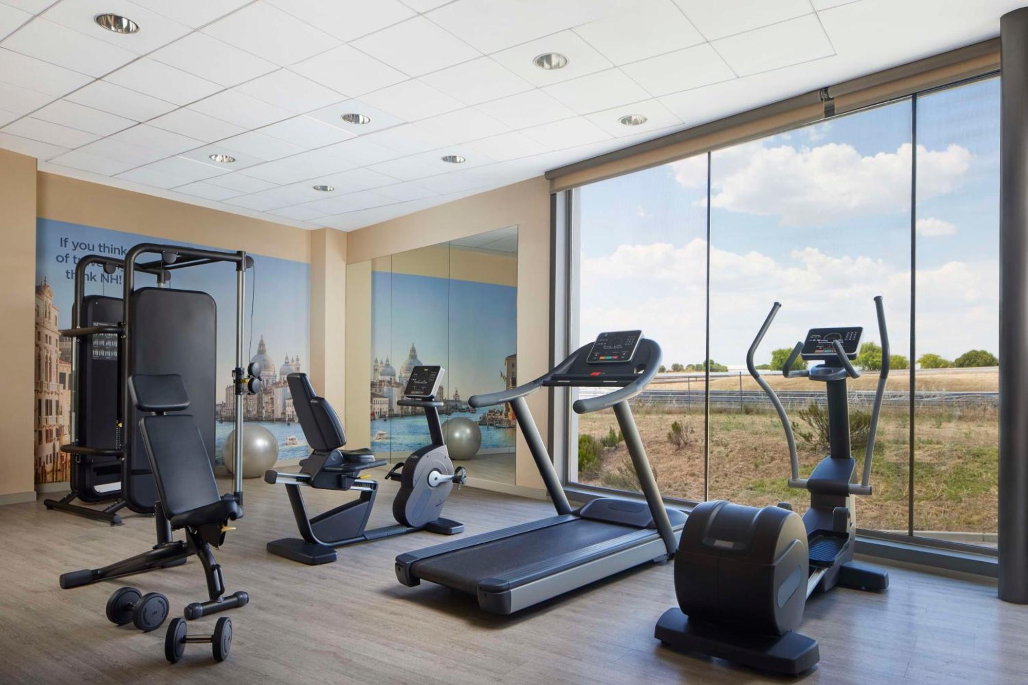 Nh Alcorcon Hotel Bagian luar foto